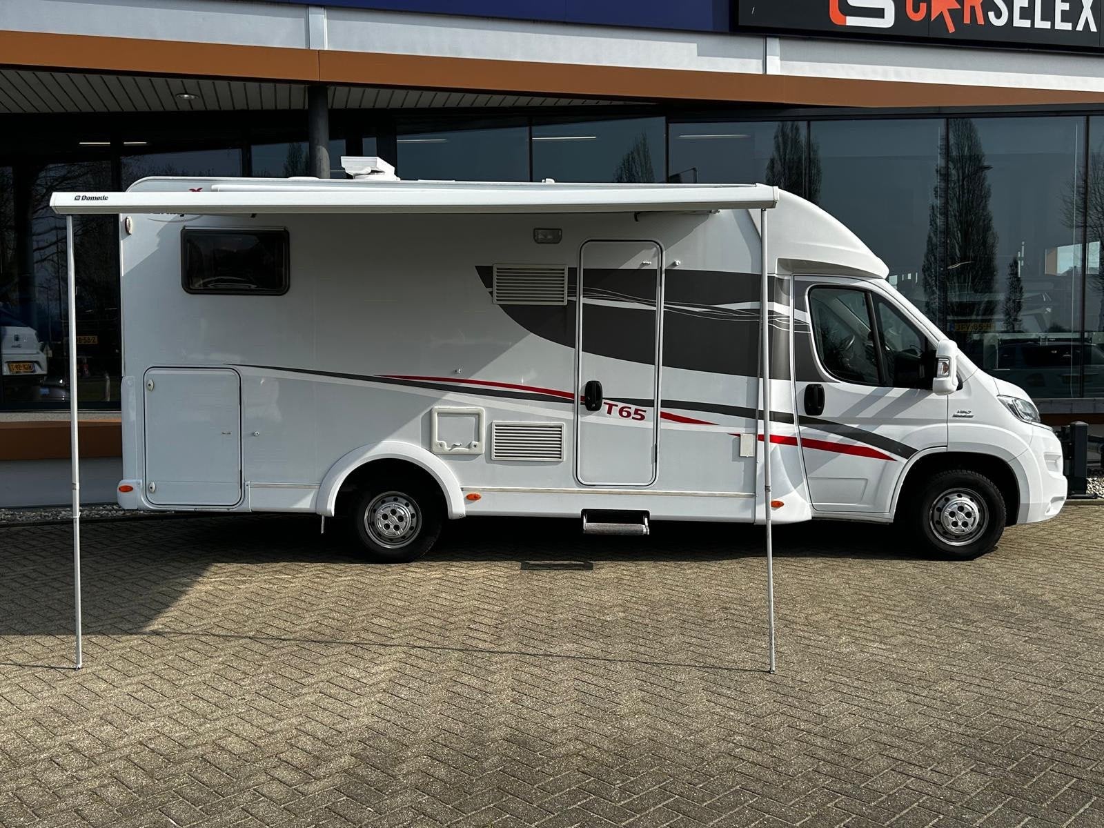 Capron T 65 SUNLIGHT | 4-5 PERS | CAMERA | CRUISE | RUIME IN, Caravans en Kamperen, ESP-stabiliteitscontrole, Info@bcspeters.nl