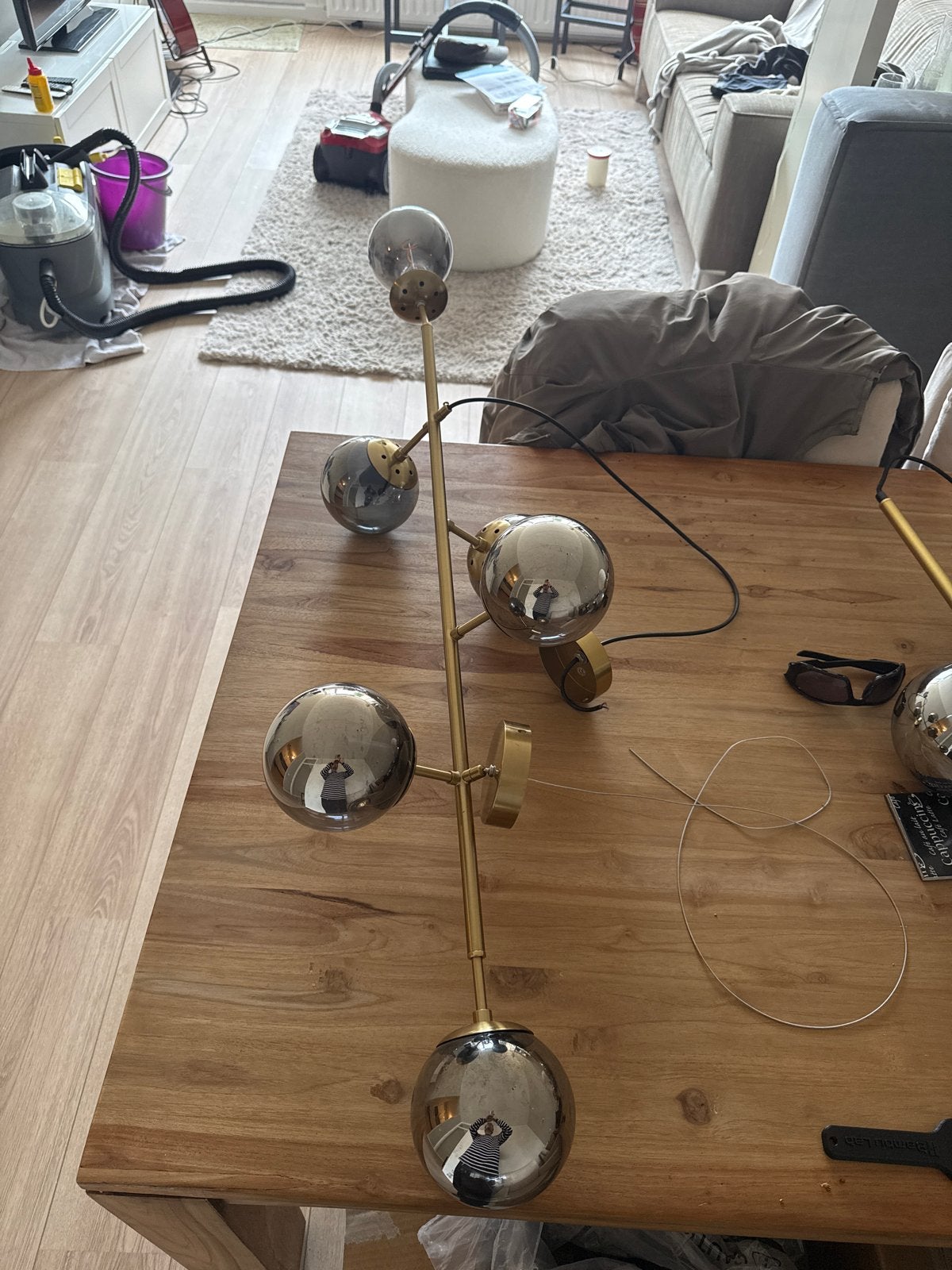 Moderne hanglamp met 5 bollen, één afwijkend, Ophalen, Gebruikt, 50 tot 100 cm, Minder dan 25 cm