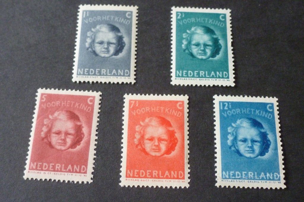 Postzegels - 5x oude kinderzegels 1945 NVPH 444-448 postfris, Ophalen of Verzenden, Na 1940, Postfris