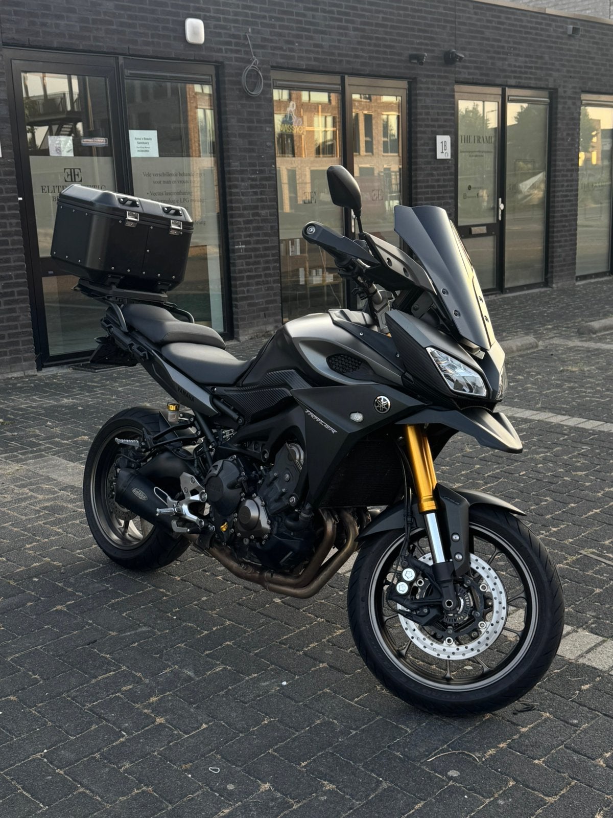 Yamaha tracer 900 ABS, Ophalen