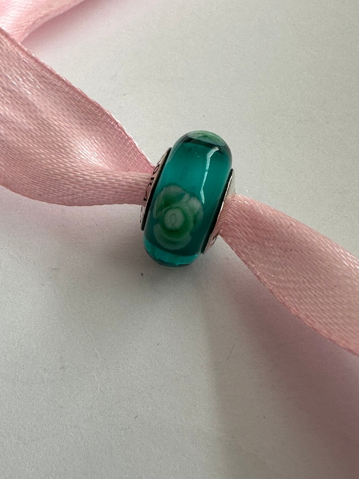 Pandora glasbedel groen, Sieraden, Tassen en Uiterlijk, Glas of Kristal, Pandora, Ophalen of Verzenden, Zo goed als nieuw
