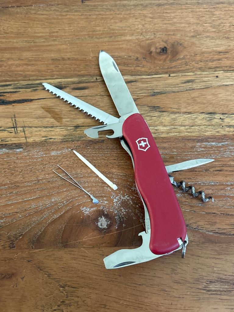 Victorinox Forester Zwitsers Zakmes - Rood, Ophalen of Verzenden, Gebruikt