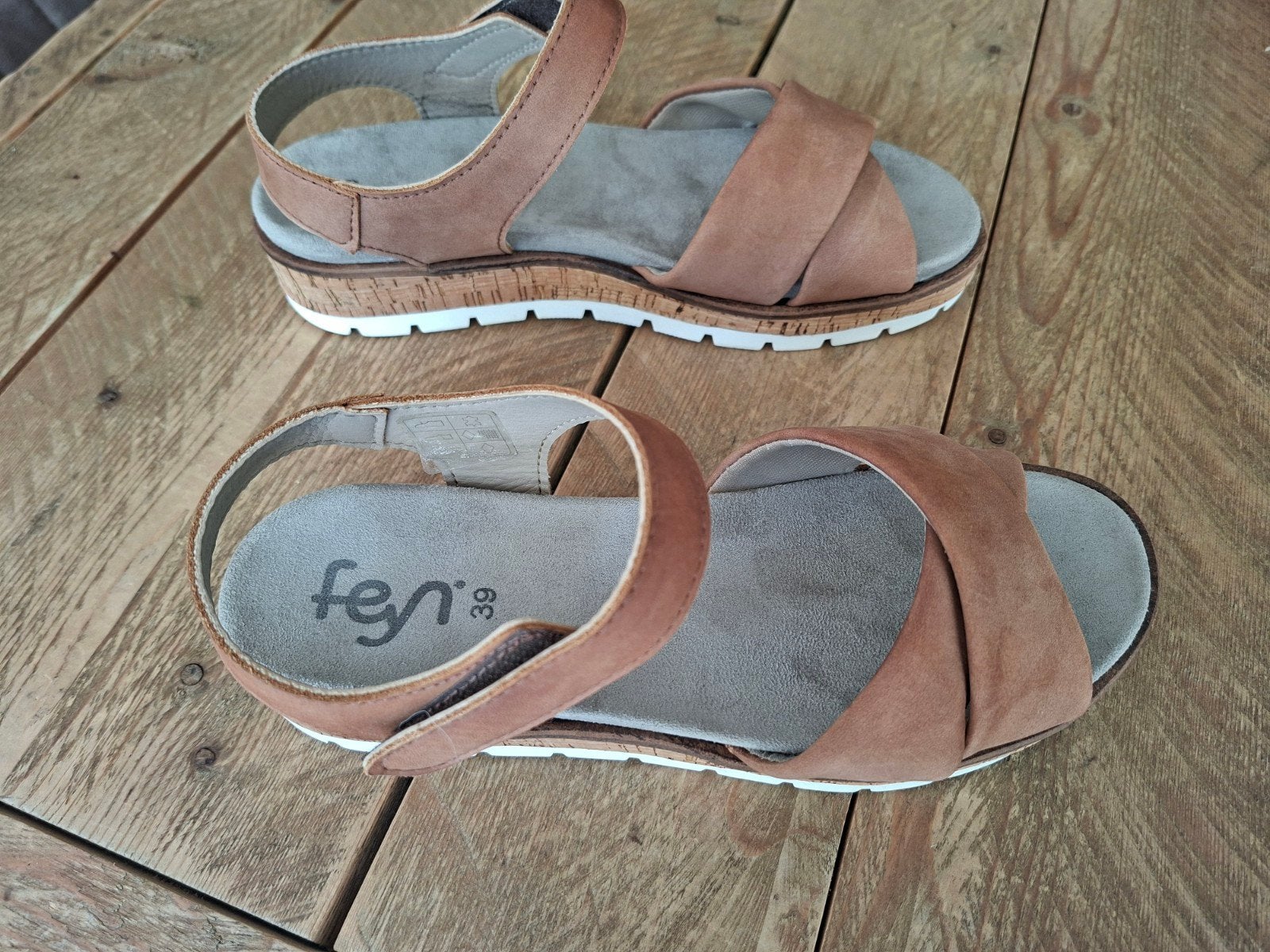 Feyn sandalen cognac maat 39, Kleding | Dames, Schoenen, Ophalen of Verzenden, Zo goed als nieuw, Bruin, Sandalen of Muiltjes