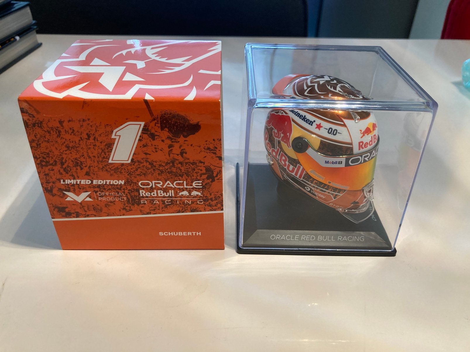 Max Verstappen helm 1/4 orange tribute 2024, Ophalen of Verzenden, Nieuw, Formule 1