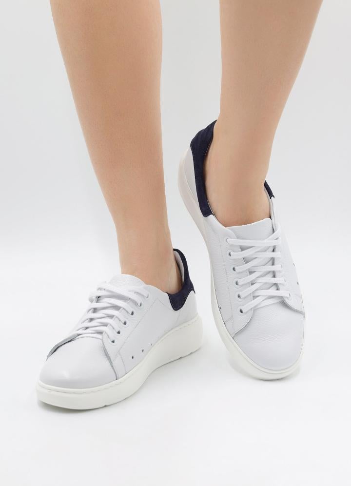 Dreimaster Lymoa sneakers wit maat 40, Verzenden, Zo goed als nieuw, Wit, Sneakers of Gympen