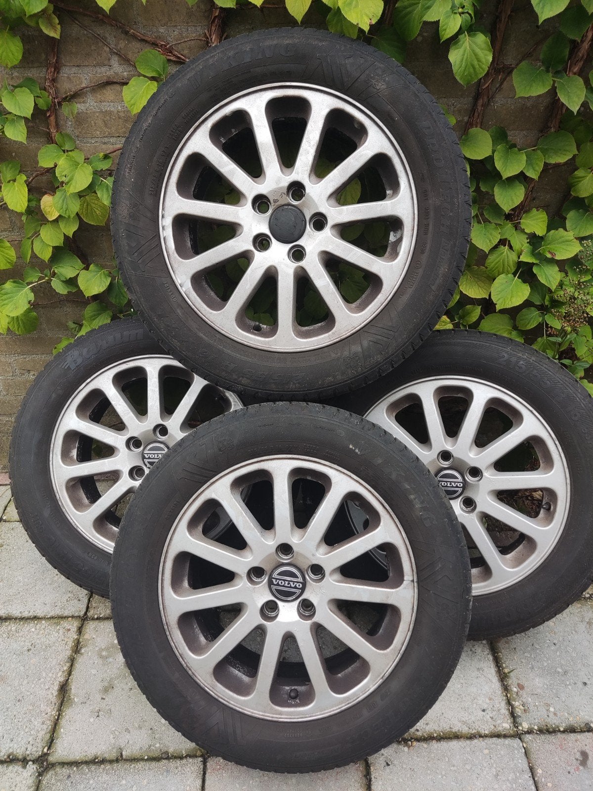 Lichtmetalen velgen met banden 205/55 R16 (V70), Auto-onderdelen, Banden en Velgen, Ophalen, Gebruikt, 16 inch, 205 mm