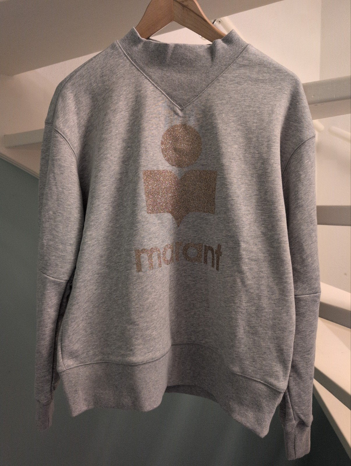 Isabel Marant Etoile Trui Grijs met Champagne Logo, Kleding | Dames, Maat 42/44 (L), Nieuw, Ophalen of Verzenden, Grijs