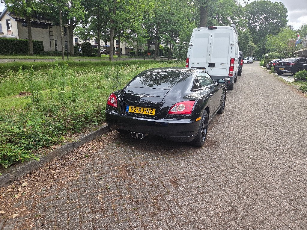 Chrysler Crossfire 3.2 V6 2005 Zwart, Auto's, Chrysler, Zwart, 1352 kg, Zwart, 75 €/maand