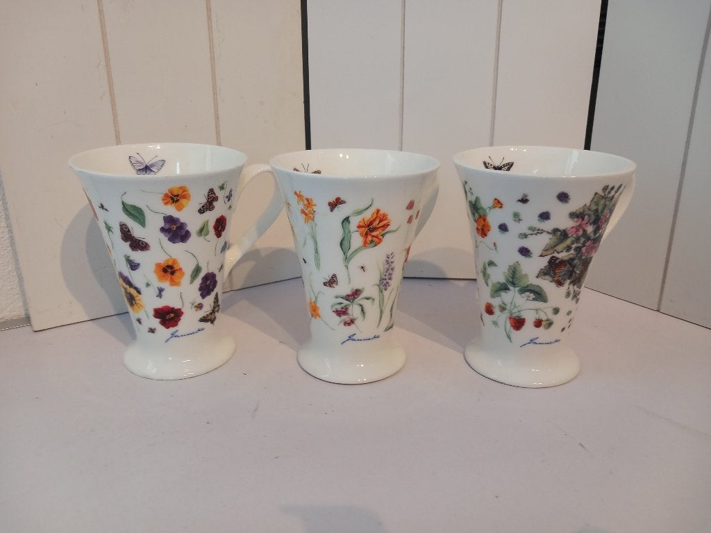 JBS servies 7 x bloemen en vlinders., Keramiek, Ophalen of Verzenden, Zo goed als nieuw, Overige stijlen