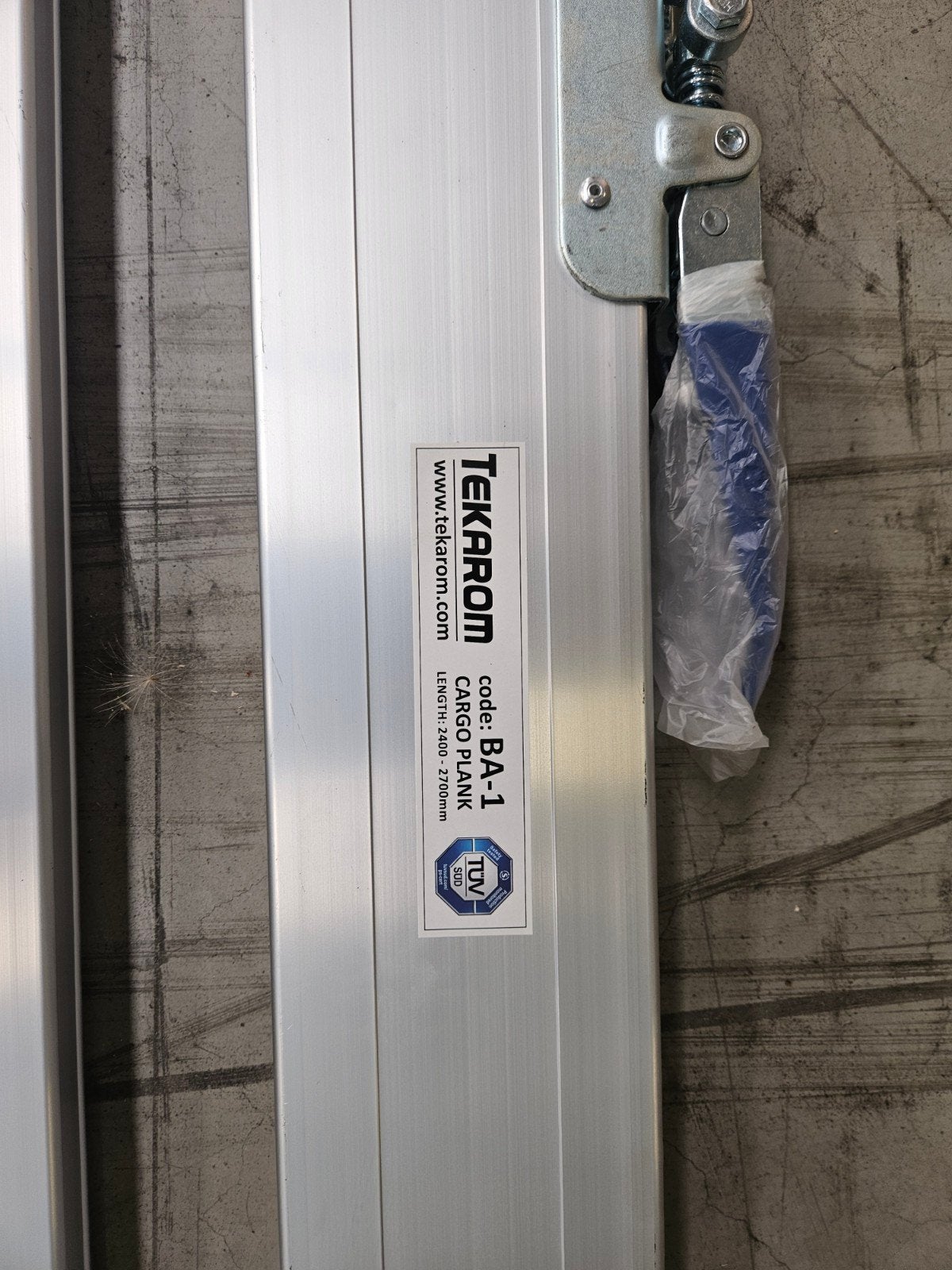TEKAROM BA-1 Cargo Plank - 1600-2700mm, Ophalen