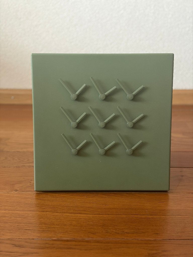 Design klok met 9 paar wijzers, Ophalen, Wandklok, Analoog, Werkt op batterijen