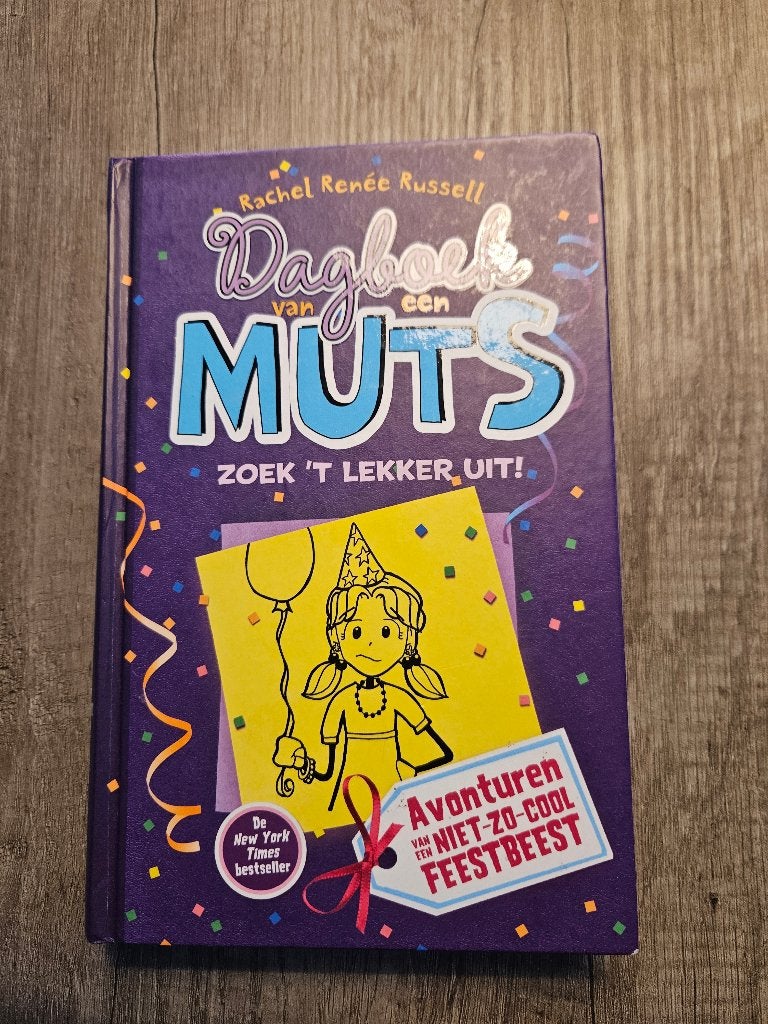 boek Dagboek van een muts deel 2, Boeken, Rachel Renée Russell, Ophalen of Verzenden, Zo goed als nieuw, Fictie