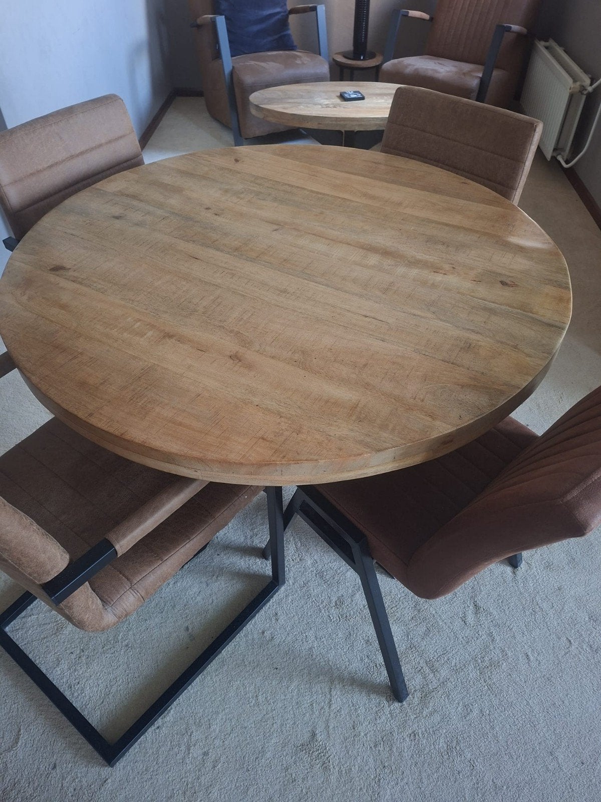 Eettafel mango rond.als nieuw.110 /120 cm, Huis en Inrichting, Tafels | Eettafels, Ophalen, Rond, Zo goed als nieuw, Vier personen