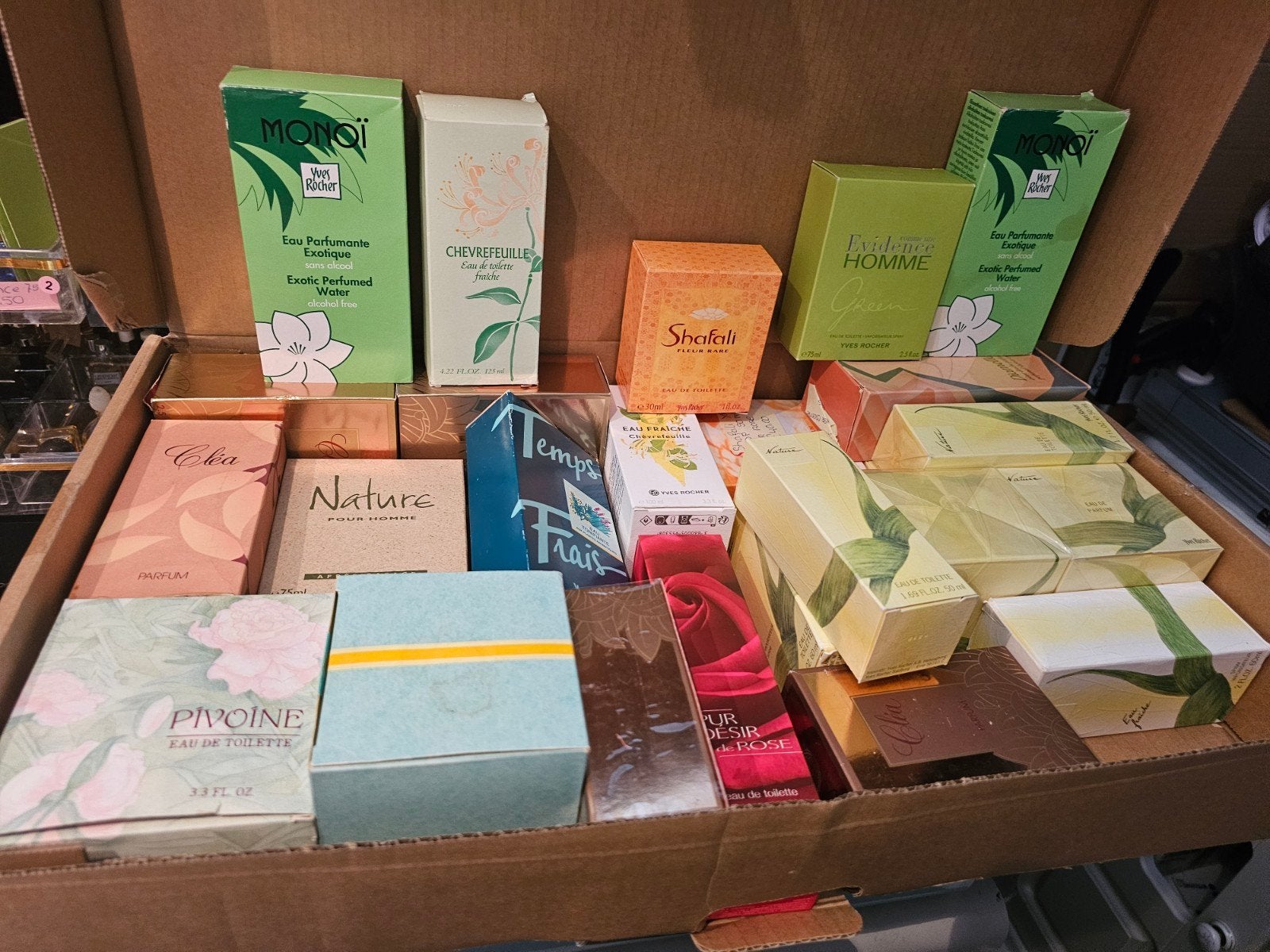 ZEER GROTE PARTIJ ORIGINELE YVES ROCHER PARFUM GROTE FLESSE, Ophalen, Nieuw