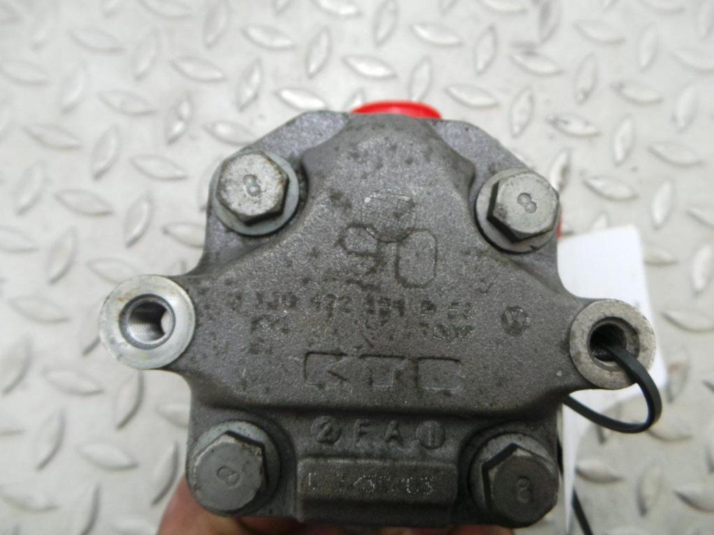 VOLKSWAGEN GOLF 1.6-16V  STUURPOMP 2004, Ophalen of Verzenden, Gebruikt, ARN erkend