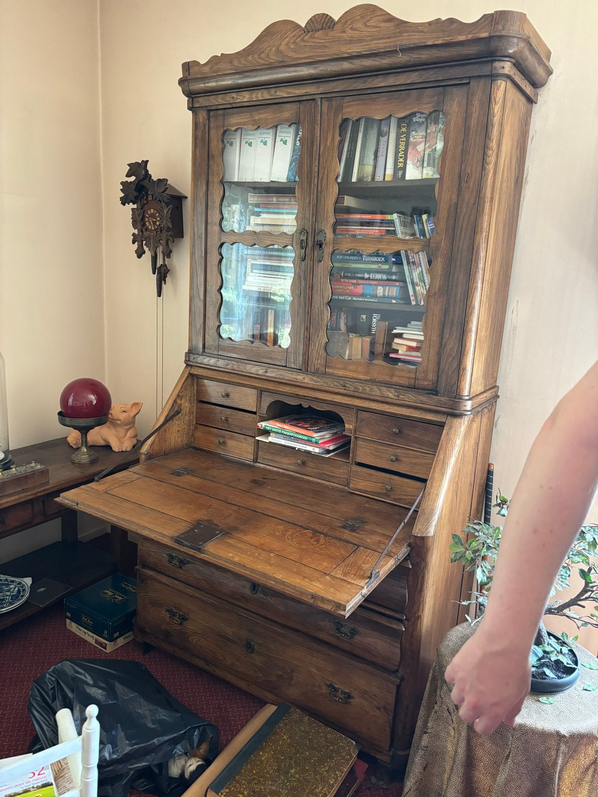 Antieke Eikenhouten Secretaire Kast met Vitrine, Ophalen
