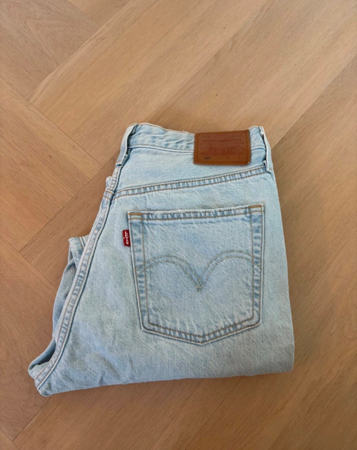 Levi’s straight leg jeans, Ophalen of Verzenden, Zo goed als nieuw, Blauw, W28 - W29 (confectie 36)