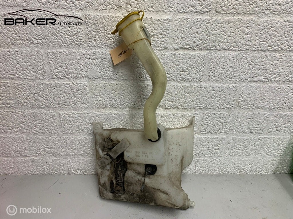 Ruitensproeiertank Mercedes C-klasse W203 00-07 A2038600060, Gebruikt, Mercedes-Benz, Ophalen of Verzenden, Mercedes-Benz