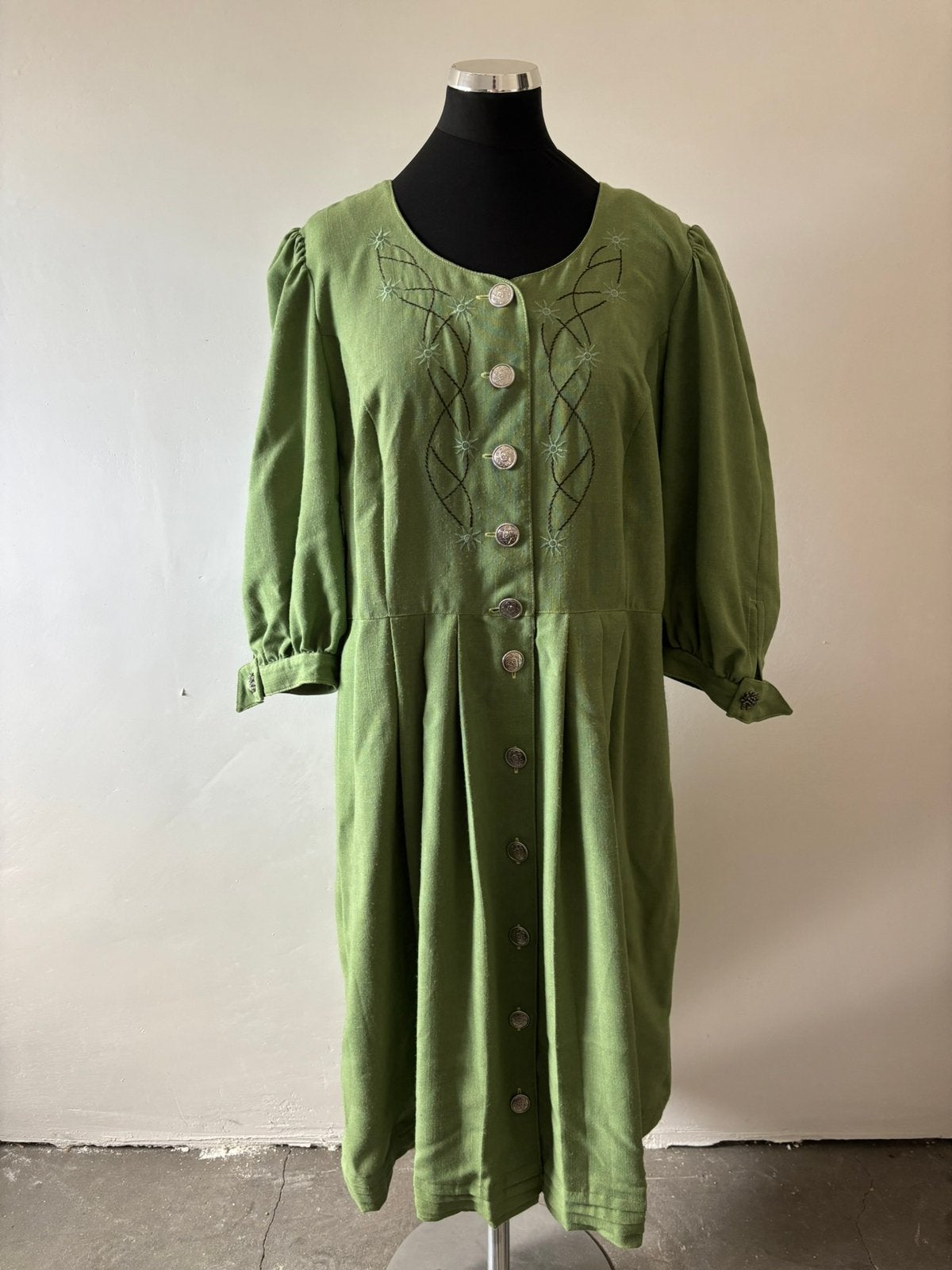 Mooie groene trachtenjurk maat 48, Kleding | Dames, Overige typen, Verzenden, Maat 46/48 (XL) of groter, Gedragen