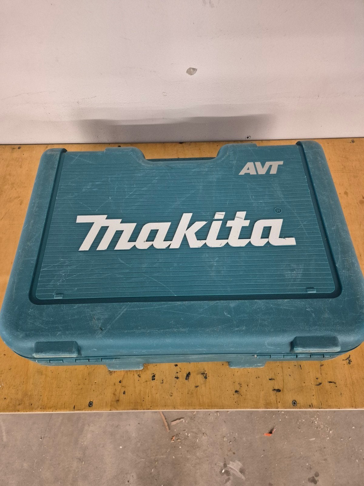Makita AVT boor en breekhamer. Type HR3210C, Ophalen of Verzenden, Zo goed als nieuw, Boor- en/of Breekhamer