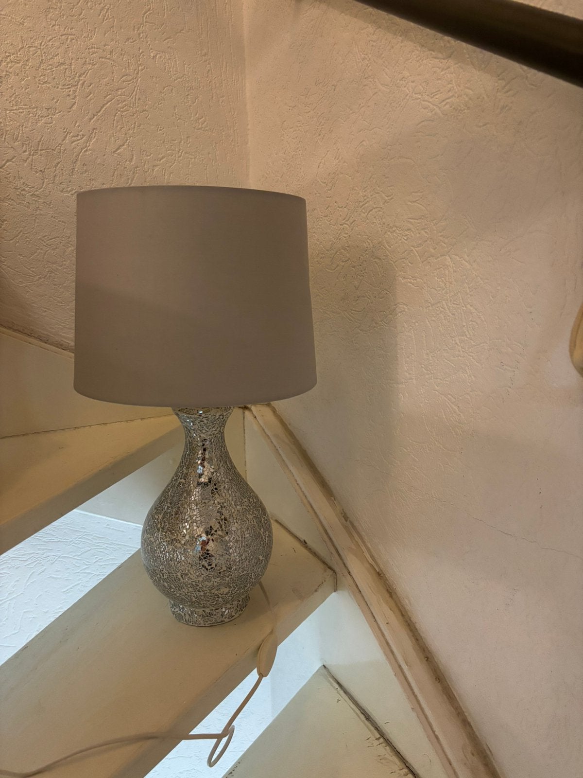 Moderne tafellamp met mozaïek voet - 57 cm hoog, Ophalen of Verzenden, Gebruikt, Overige materialen