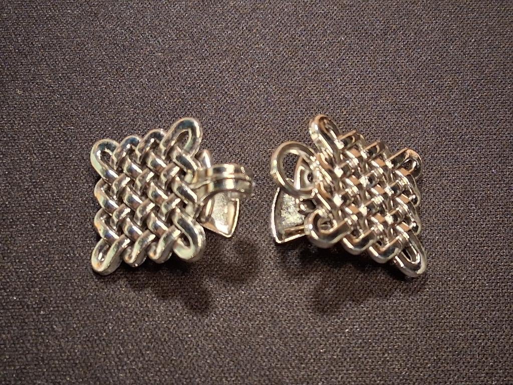 Boho Chic vest/sjaal Clip Keltische Knoop (nr.01), Ophalen of Verzenden, Nieuw, Zilver, Overige materialen
