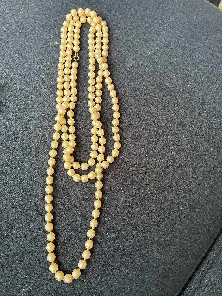 Lange vintage parelketting, Ophalen of Verzenden, Gebruikt, Beige, Overige materialen