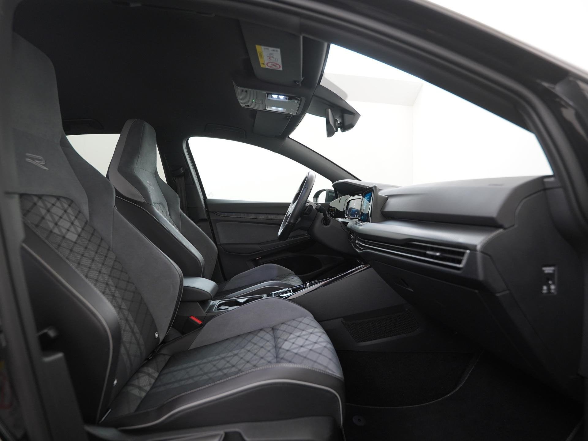 Volkswagen Golf 2.0 TSI R-Line | 190PK | Camera | Stuurverwa, Stof, Gebruikt, Euro 6, 1337 kg