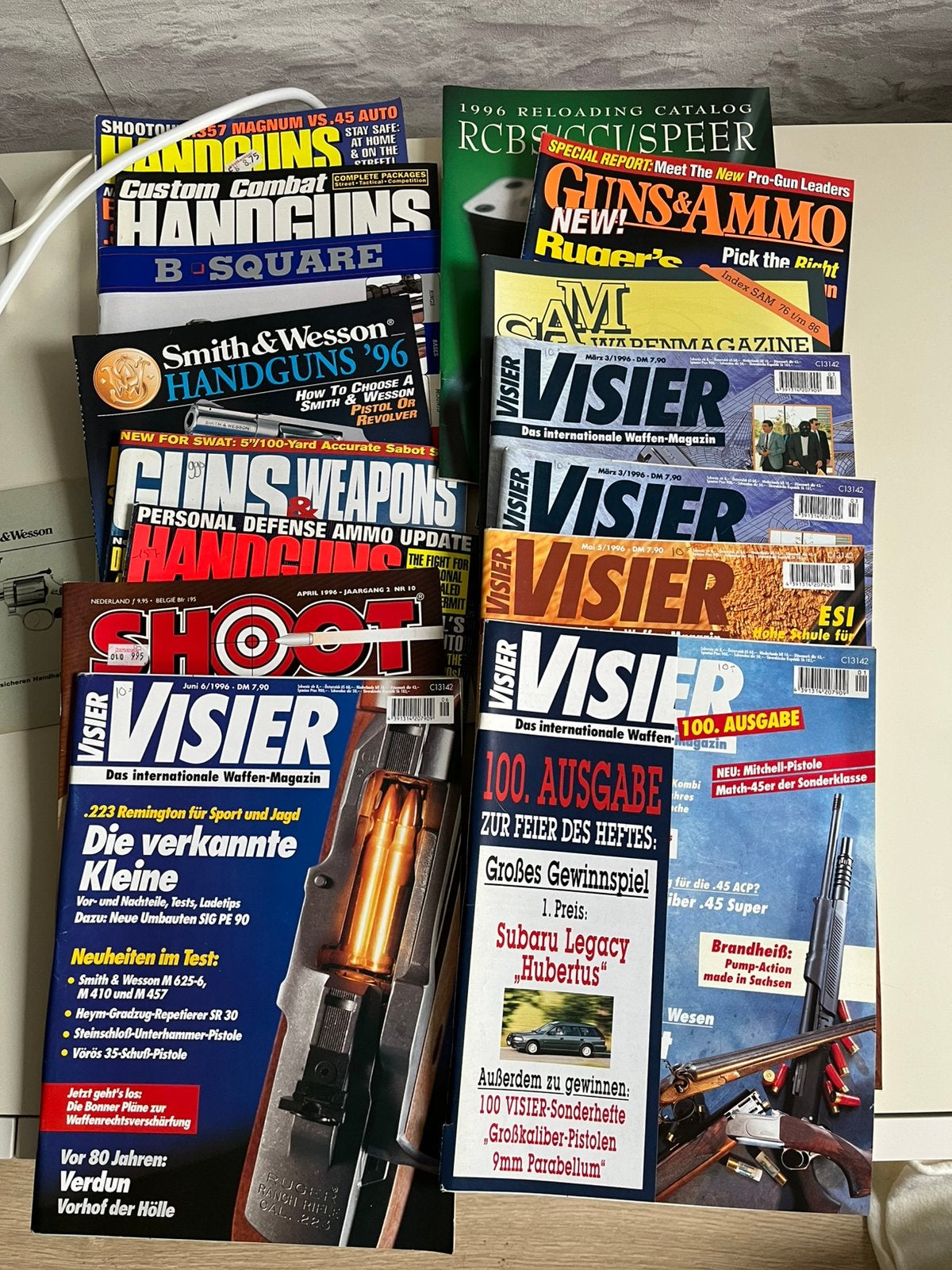 Tijdschriften.  Wapens, Ophalen of Verzenden, Zo goed als nieuw