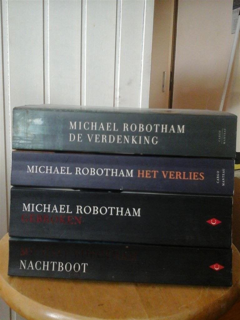TB7-michael robotham-de verdenking, Boeken, Ophalen of Verzenden, Nieuw