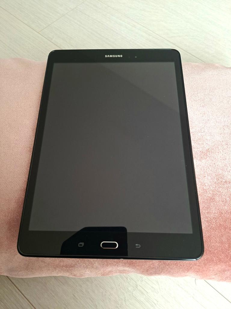 Samsung Galaxy Tab A - 10 inch - Zwart - Hele nette tablet, Computers en Software, Android Tablets, Ophalen of Verzenden, Zo goed als nieuw