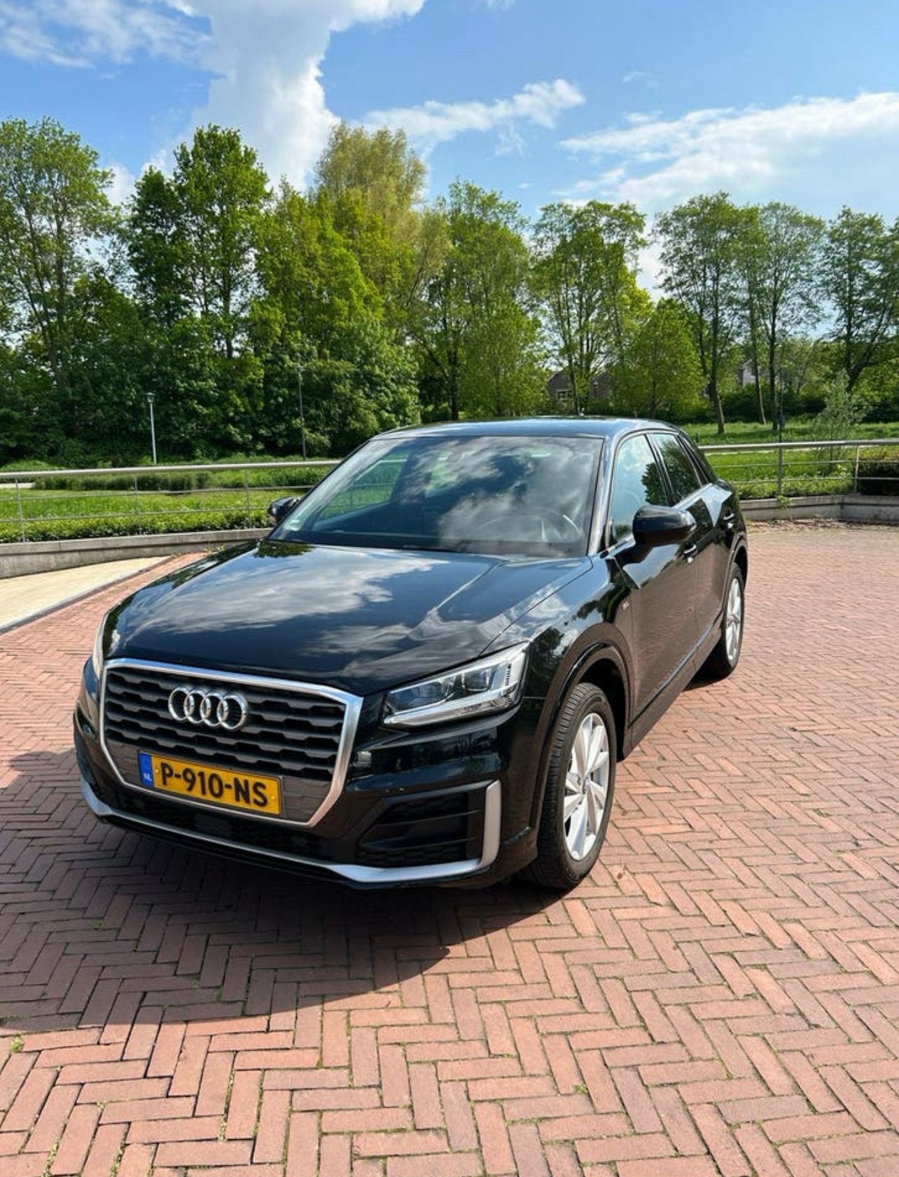 Audi Q2 35 TFSI S Edition /S Line/Automaat/Stoelverwarming, 15 km/l, Zwart, 115 pk, Particulier