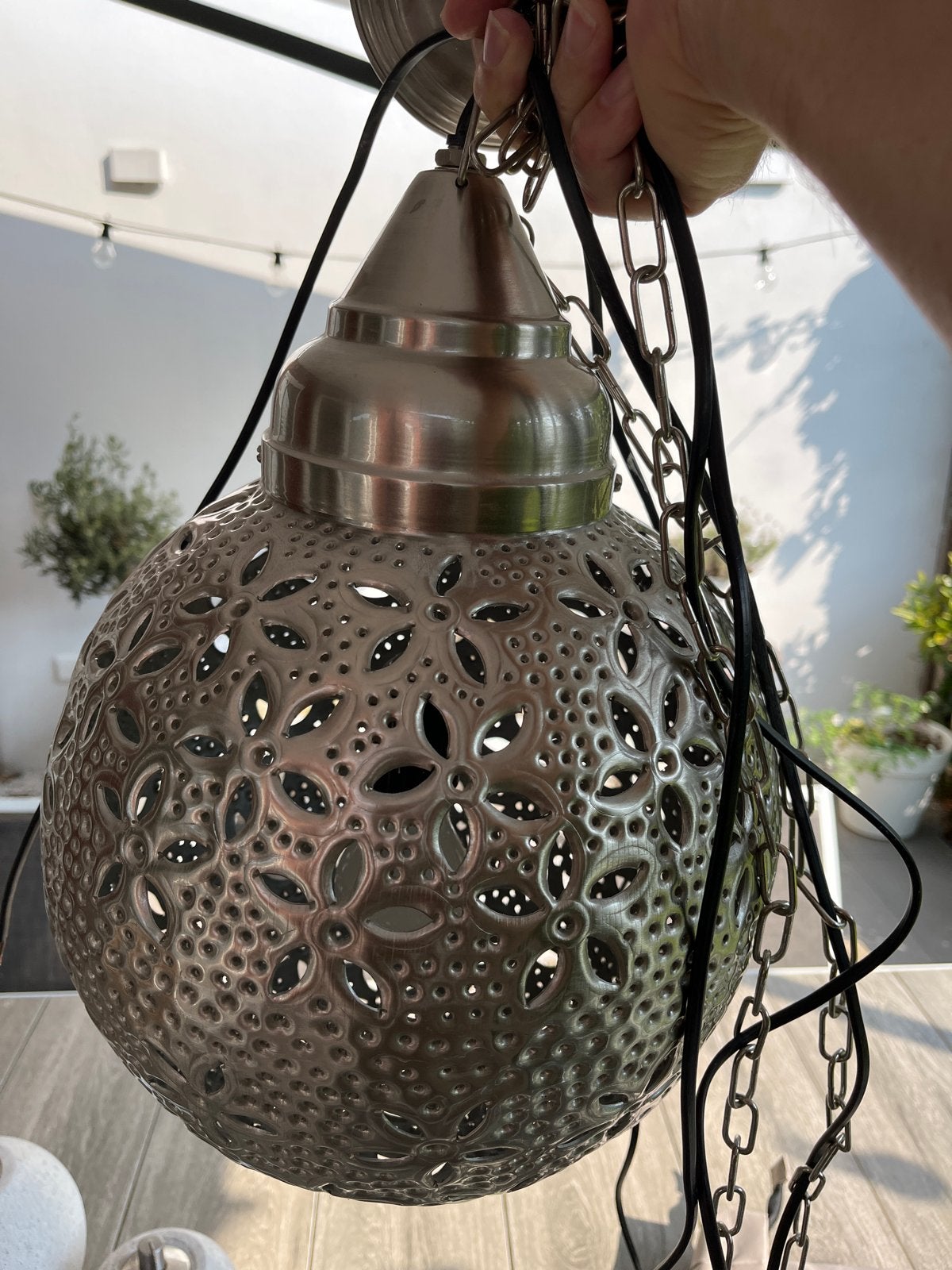 Oosterse hanglamp met uitgesneden metaalpatroon, Ophalen of Verzenden, Gebruikt, Metaal, E27 (groot)