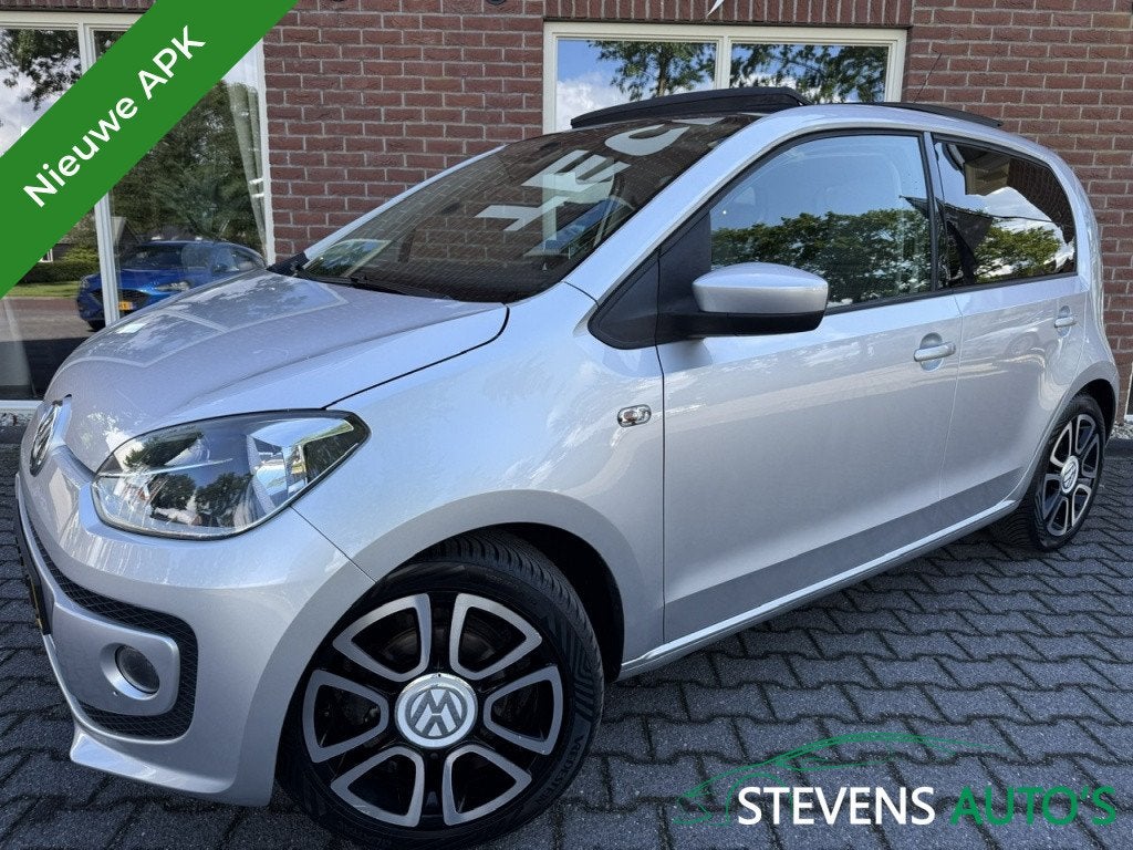 Volkswagen up! 1.0 high up! 75PK NIEUWE APK / SCHUIF.KANTELD, Auto's, Euro 5, Stof, Gebruikt, Up!