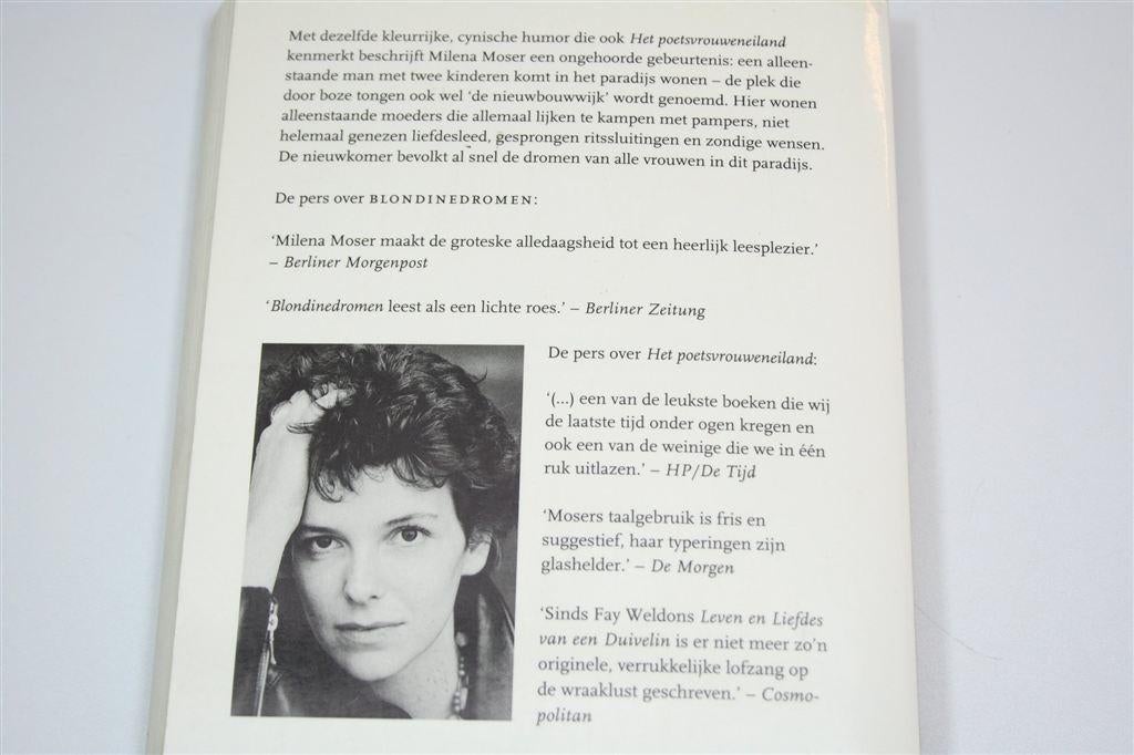 Blondinedromen — Milena Moser [Roman], Ophalen of Verzenden, Gelezen