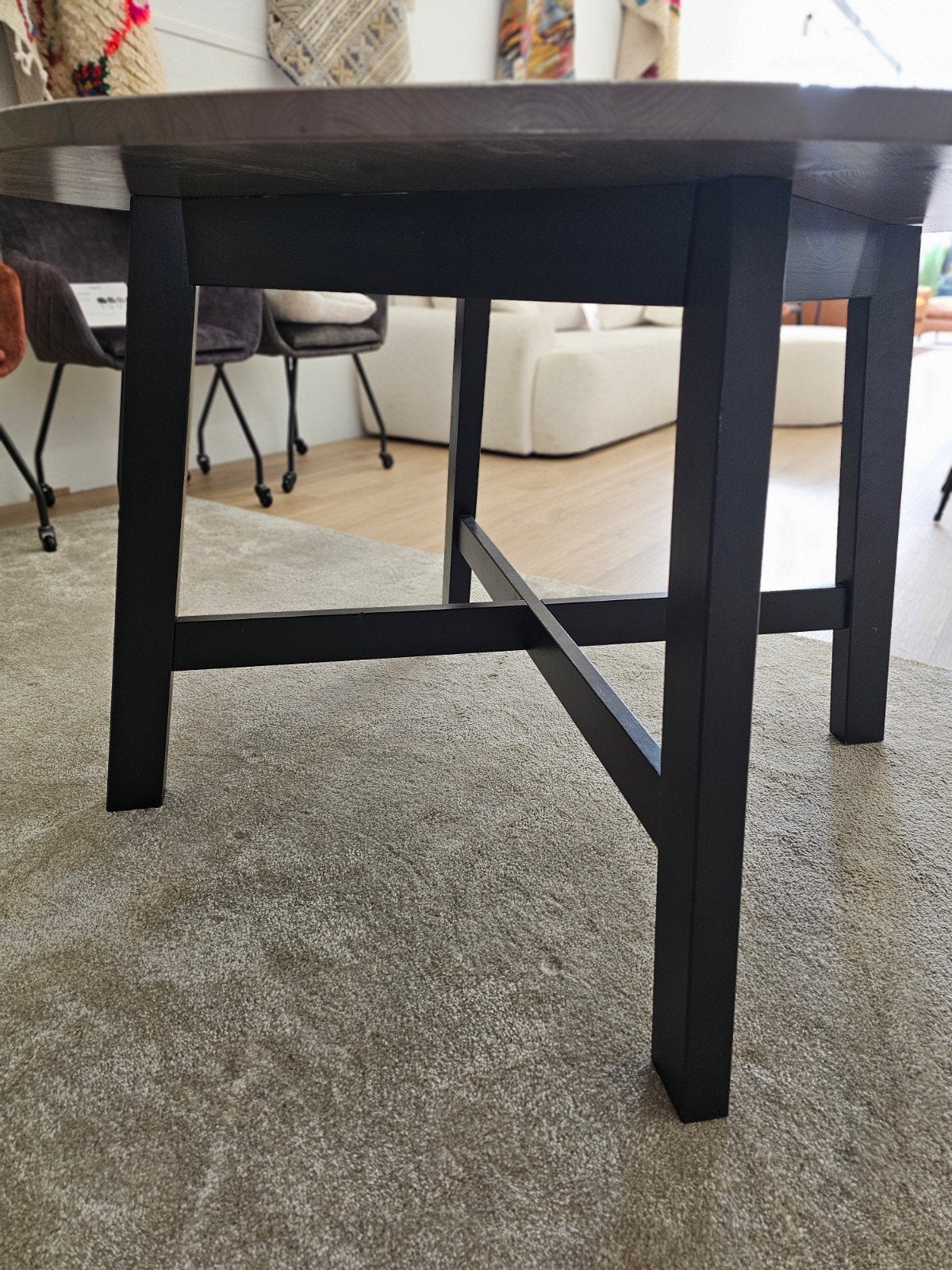 WoooD Derby - Ronde eetkamer tafel - 74x120, Huis en Inrichting, Zo goed als nieuw, Info@homefriesland.nl, Kelvinstraat 6 8912BA