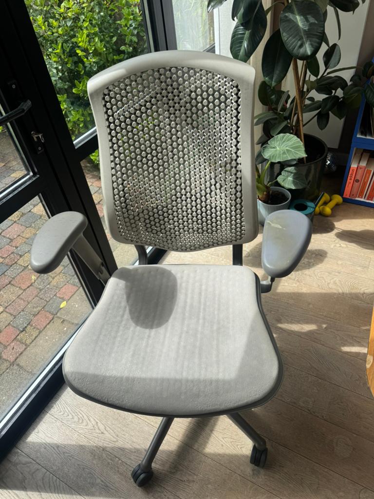 Herman Miller Mirra Grey, Ophalen, Gebruikt, Grijs