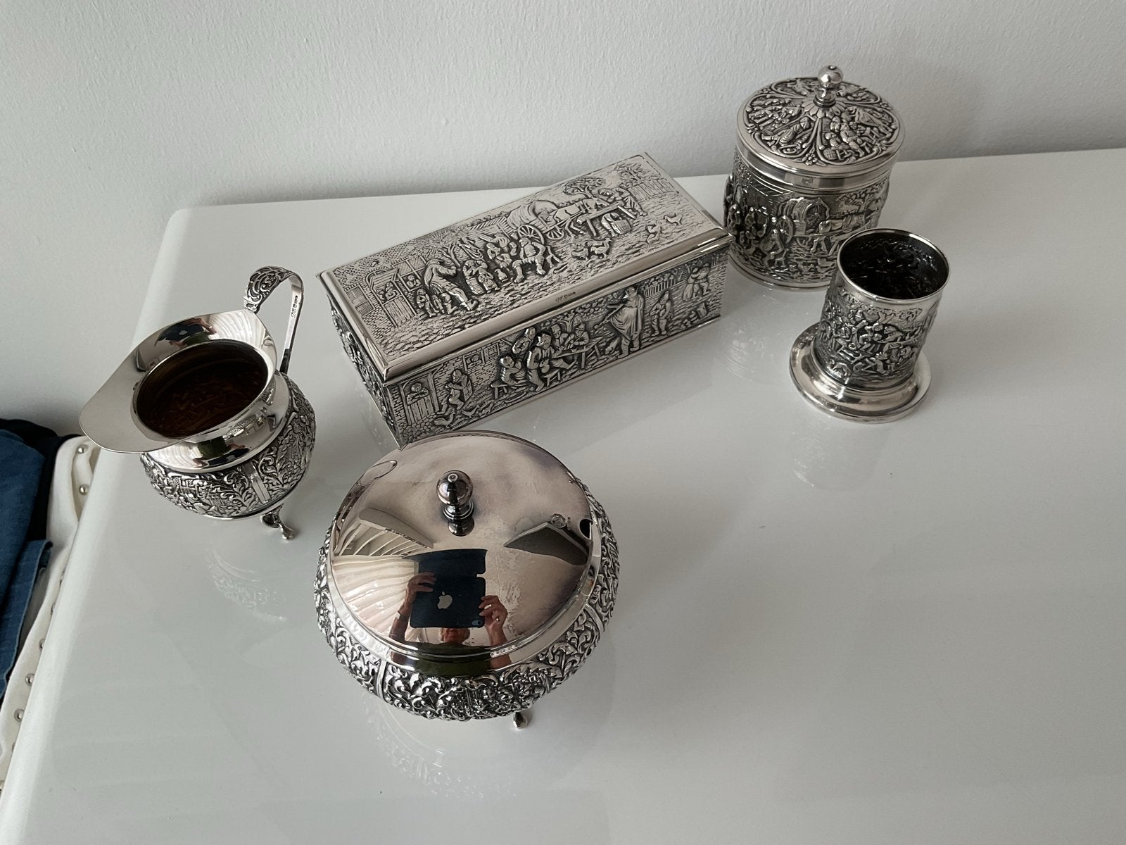 Douwe Egberts Verzilverd Servies Herman Hooijkaas, Ophalen of Verzenden, Zilver