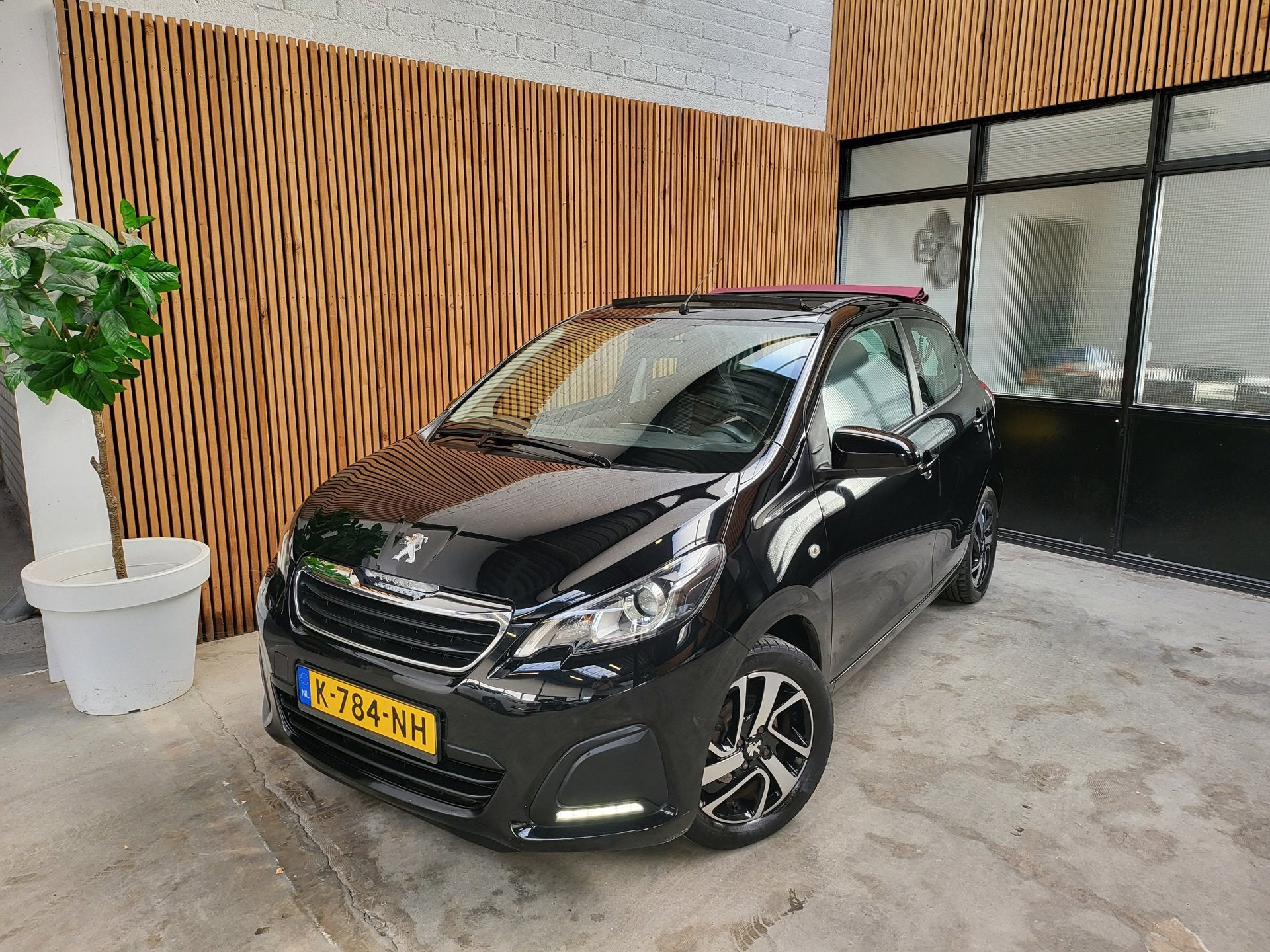 Peugeot 108 1.0 e-VTi Active TOP!, Auto's, Peugeot, Voorwielaandrijving, Euro 5, Gebruikt, 4 stoelen