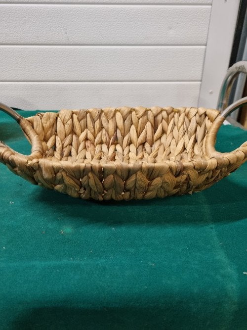 mand rotan met metalen grepen, Ophalen of Verzenden, 'T Olde Gre-j, Info@toldegrej.nl, Endepoelstraat 20f Didam