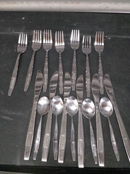 Bestek 18-delig: 5x lepel, 7x vork, 6x mes, Ophalen of Verzenden, 'T Olde Gre-j, Info@toldegrej.nl, Endepoelstraat 20f Didam