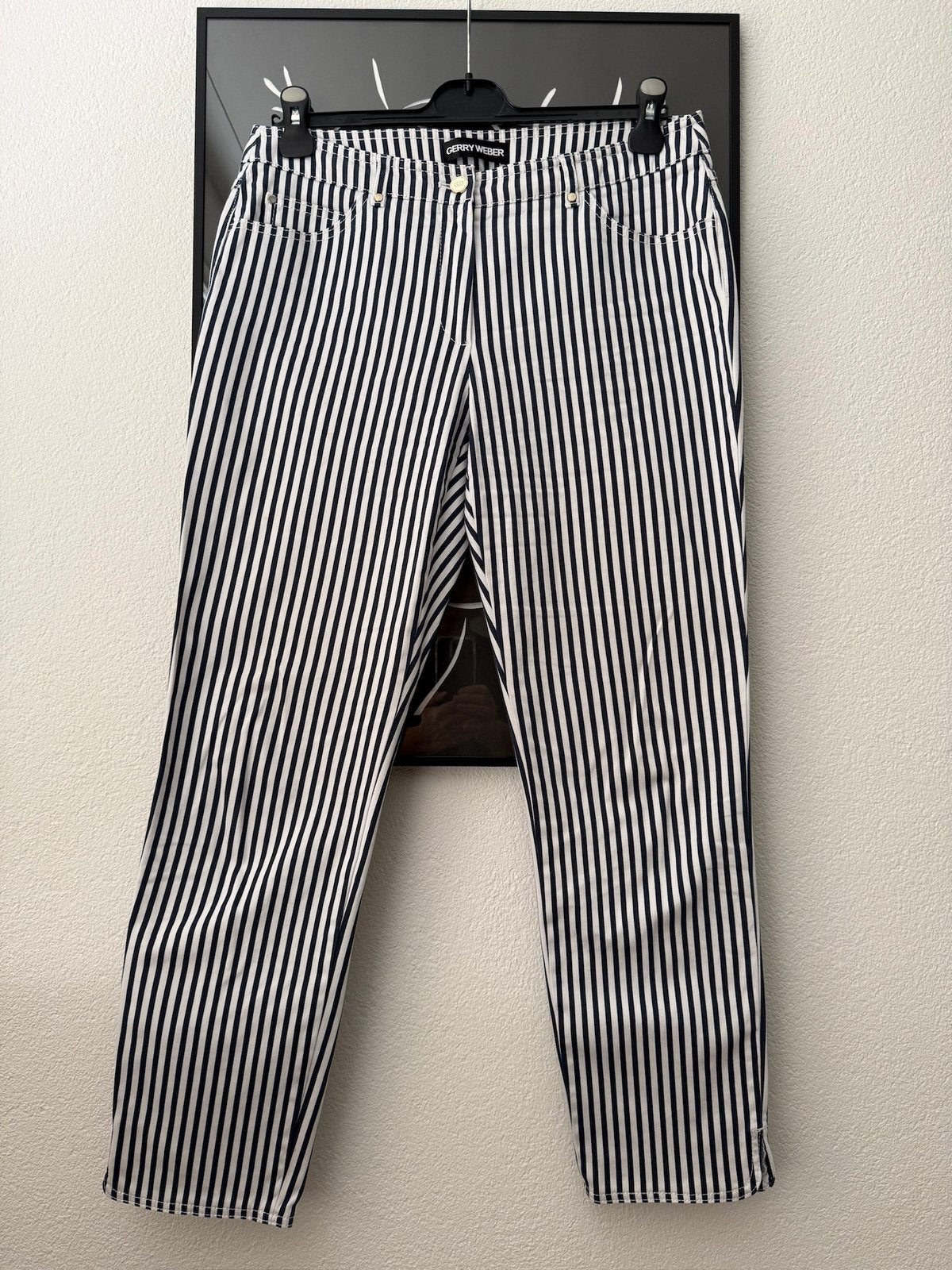 Gerry Weber Broek, gestreept / Blauw / Wit, Kleding | Dames, Broeken en Pantalons, Ophalen of Verzenden, Zo goed als nieuw, Wit