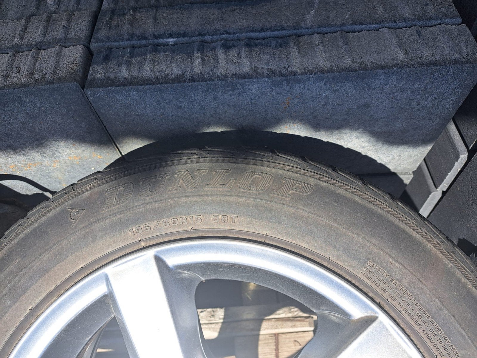 4x108 Winterbanden met velgen, 4.5-5mm profiel, Ford Fiesta, Auto-onderdelen, Banden en Velgen, Ophalen, Gebruikt, 15 inch, Banden en Velgen