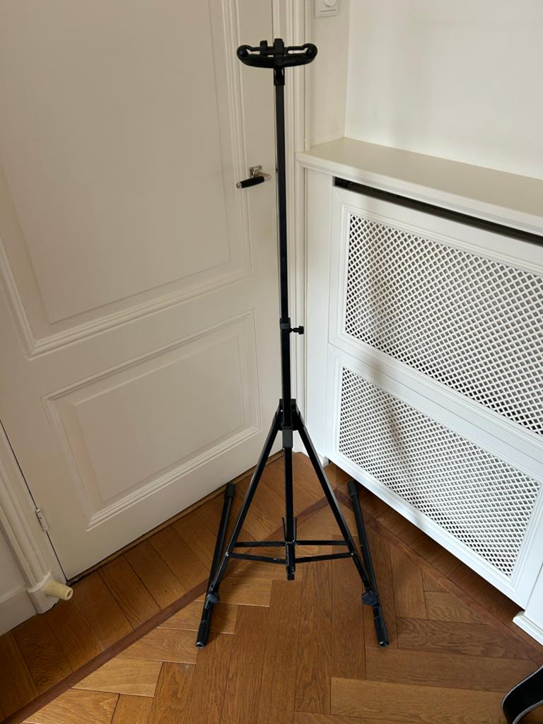 Stagg standaard voor elektrische contrabas, Ophalen, Gebruikt, Instrumentstandaard, Contrabas