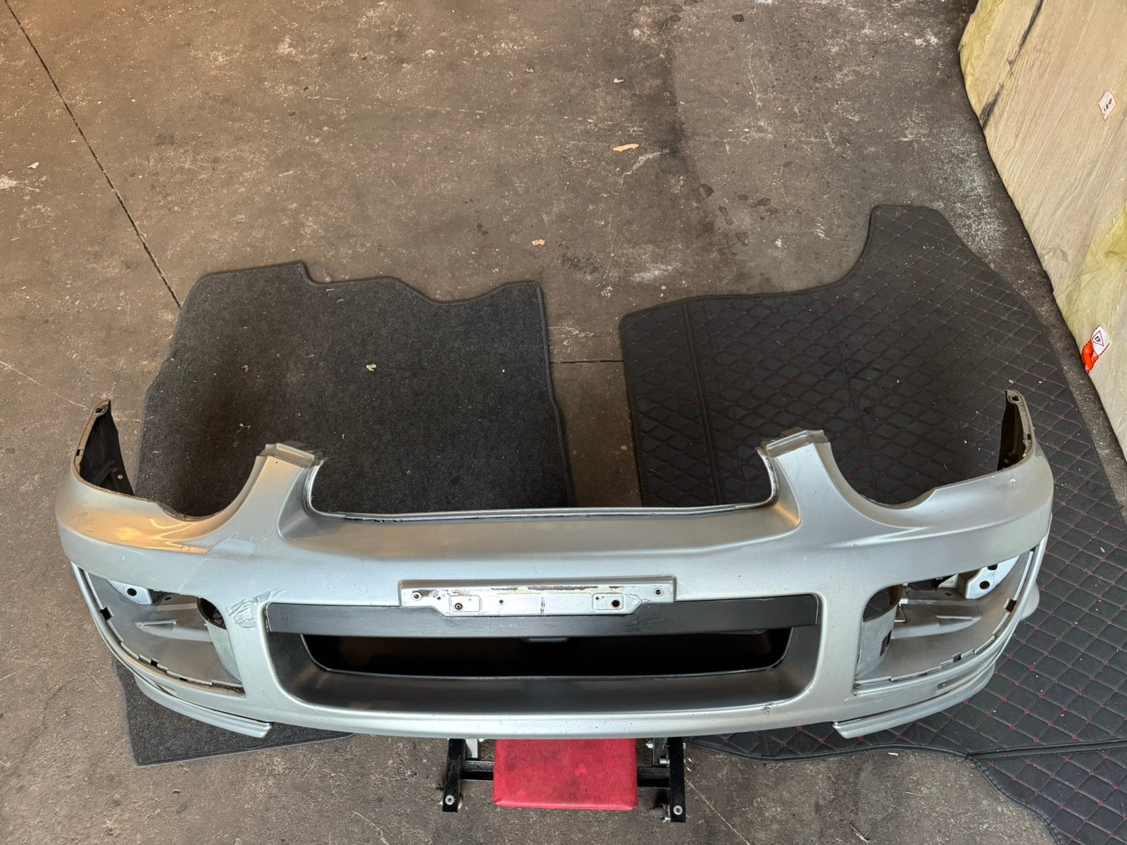 Subaru Impreza WRX / STI Blobeye OEM Voorbumper, Subaru, Gebruikt, Voor, Ophalen of Verzenden