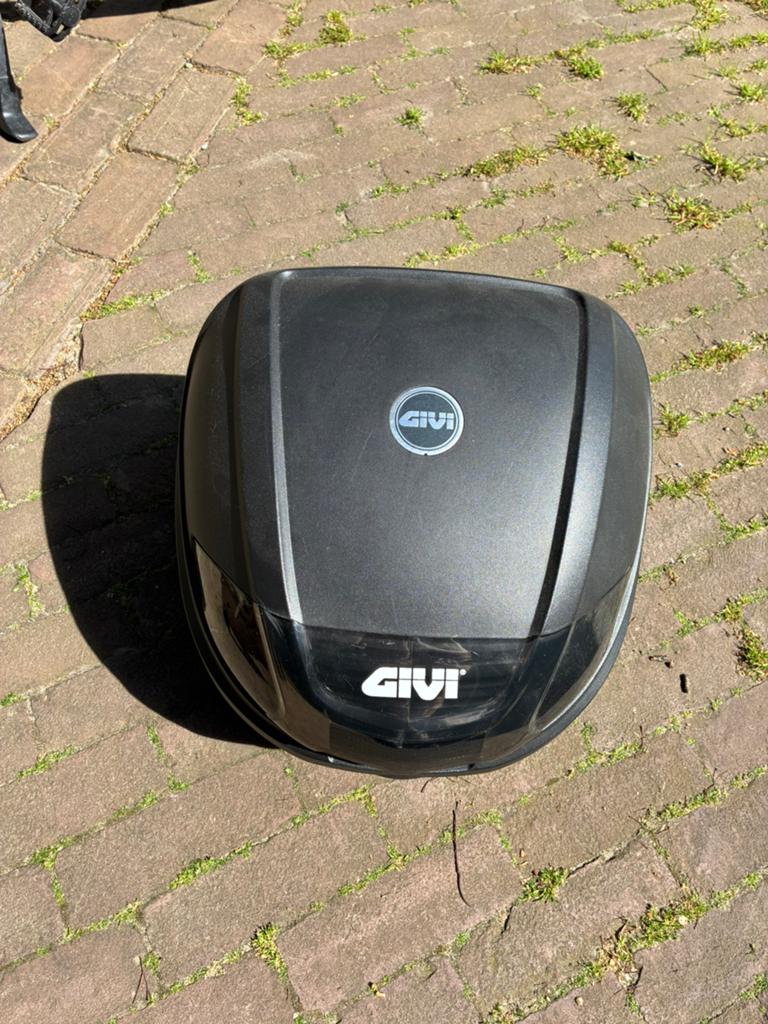 Givi motor scooter koffer, Motoren, Ophalen, Gebruikt