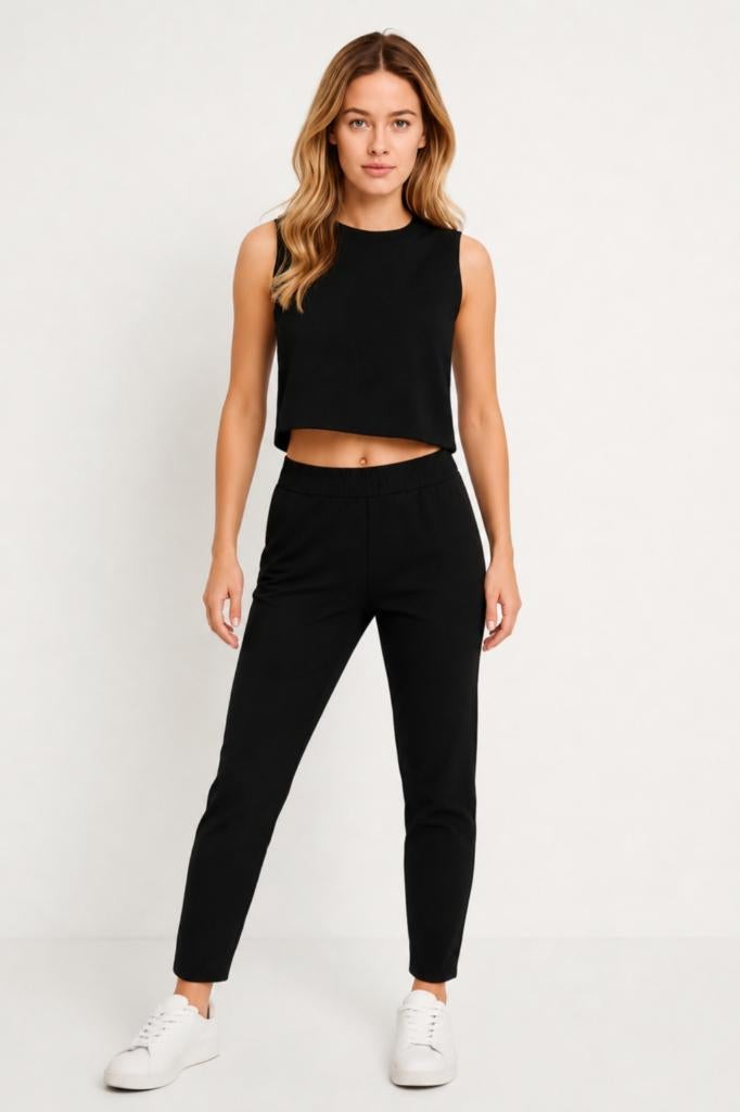 NIEUW Broek - Pantalon met iets lager kruis, Maat S, Kleding | Dames, Broeken en Pantalons, Zwart, Nieuw, Ophalen of Verzenden
