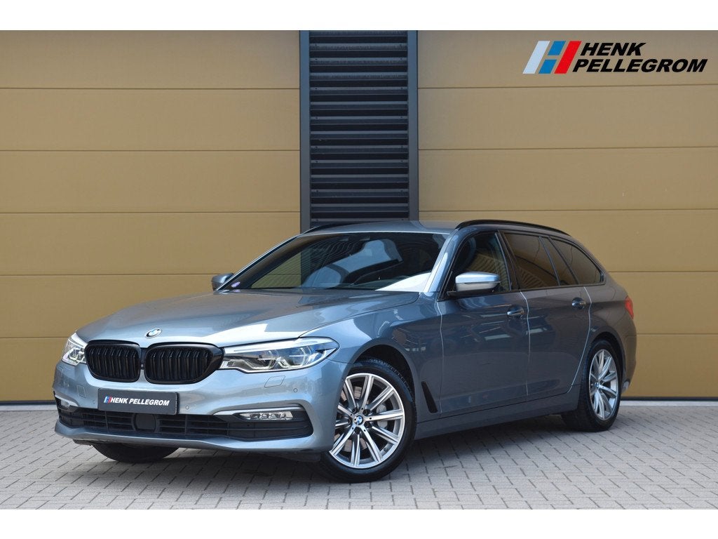 BMW 5 Serie Touring 530i High Executive * Head-up * Sfeerver, Auto's, BMW, Automaat, 1998 cc, Achterwielaandrijving, Gebruikt