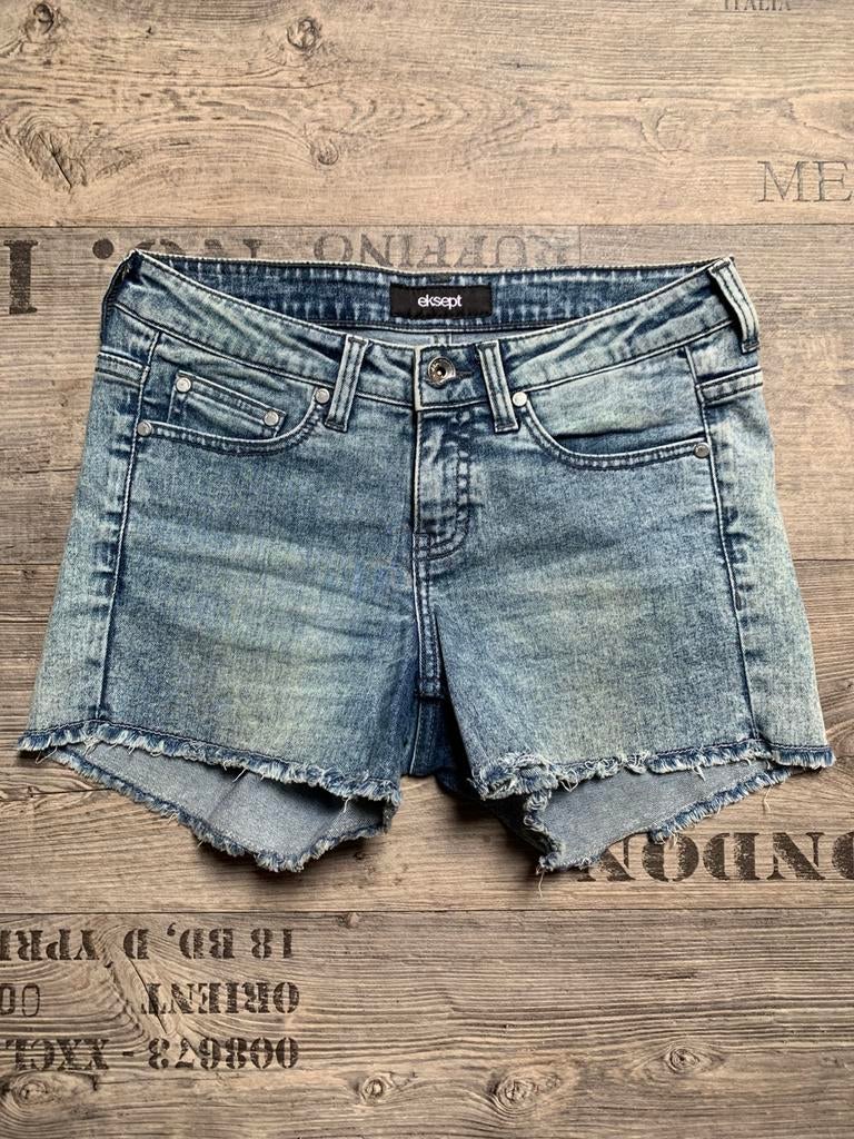 Shoeby Eksept korte spijkerbroek, Kleding | Dames, Verzenden, Zo goed als nieuw, Blauw, W27 (confectie 34) of kleiner