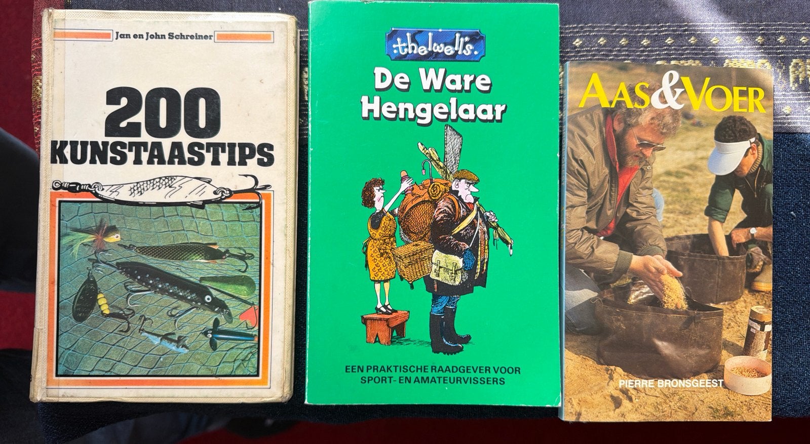 Hengelboeken: Aas & Voer, De Ware Hengelaar, Kunstaastips, Ophalen of Verzenden, Gelezen, Watersport en Hengelsport